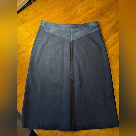 Theory real leather skirt. - Picture 6 of 16